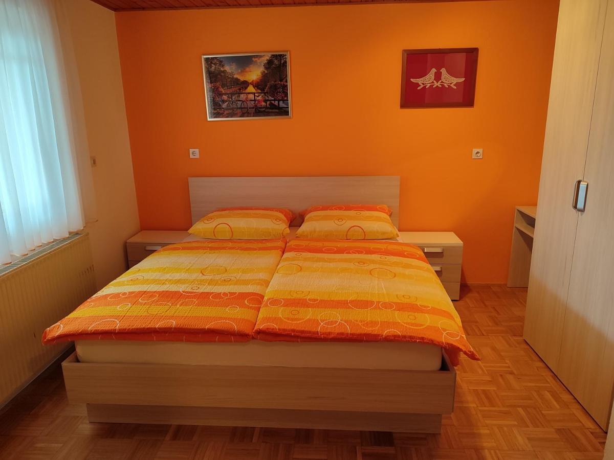 Gostilna Pension Blegos Poljane nad Škofjo Loko Exterior photo