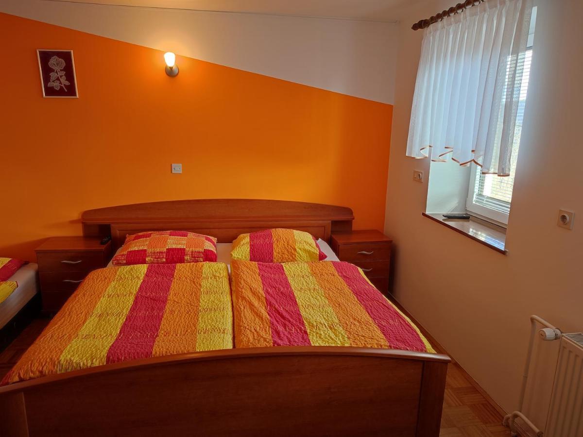 Gostilna Pension Blegos Poljane nad Škofjo Loko Exterior photo