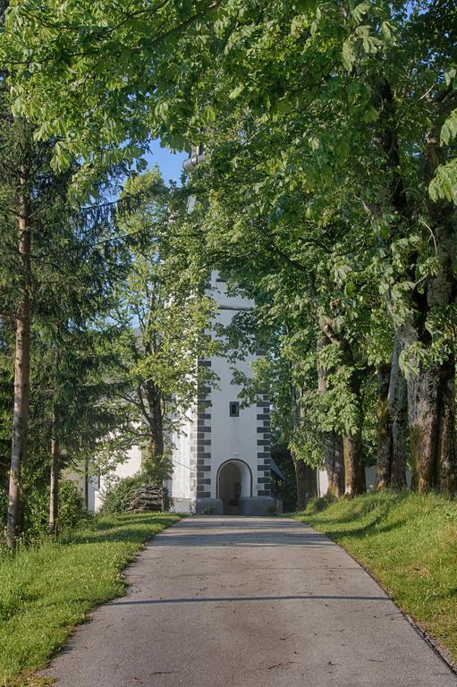 Gostilna Pension Blegos Poljane nad Škofjo Loko Exterior photo